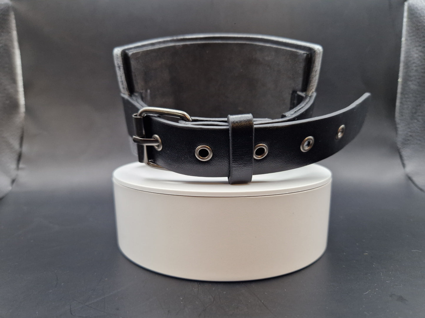 Replica FFVII - Tifa Lockhart Arm bracer set.